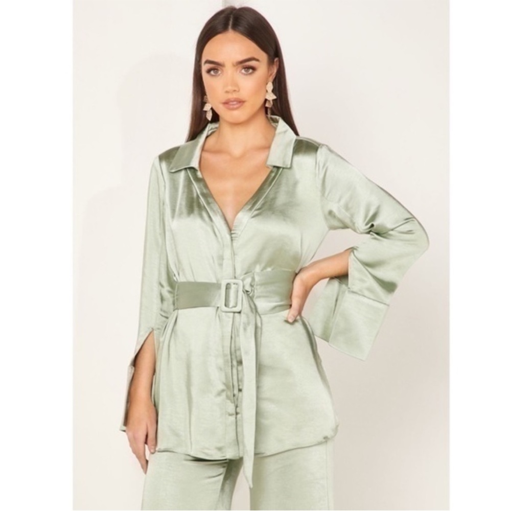 NWT Elliatt Riley Green Sage Satin Split Sleeve Belted Shirt Small Old Money